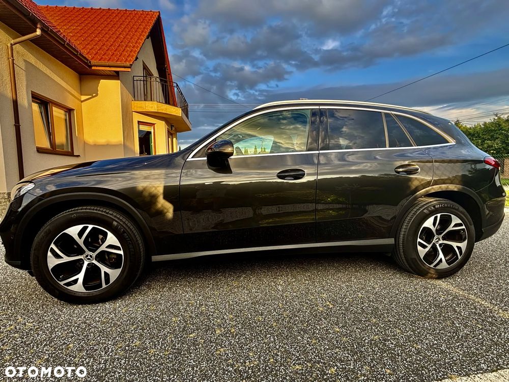 Mercedes-Benz GLC 220 d mHEV 4-Matic Avantgarde - 2