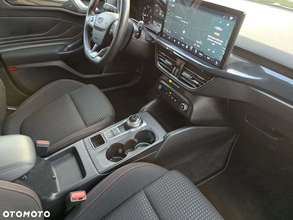 Ford Focus 1.5 EcoBlue Start-Stopp-System ST-LINE - 18