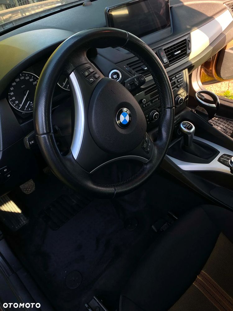 BMW X1 xDrive18d - 23
