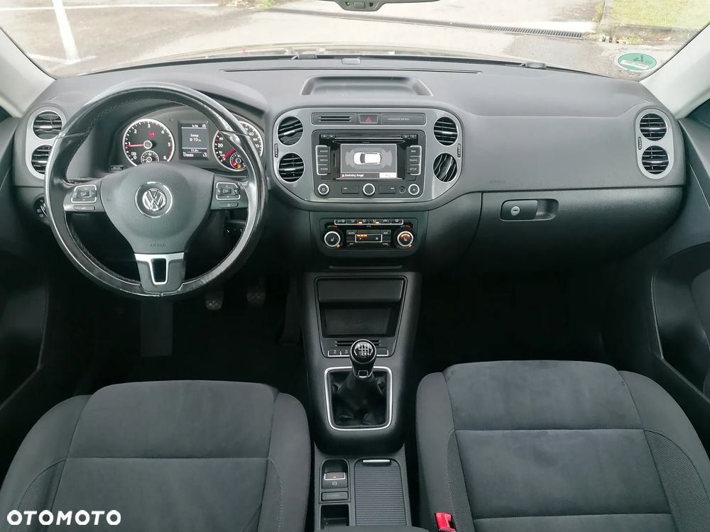 Volkswagen Tiguan 2.0 TDI DPF BlueMotion Technology Sport & Style - 12