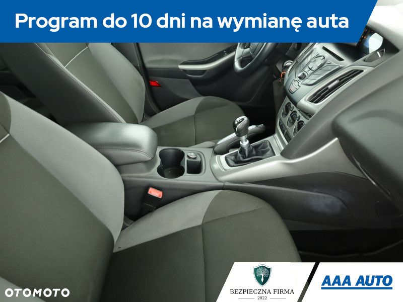 Ford Focus - 8