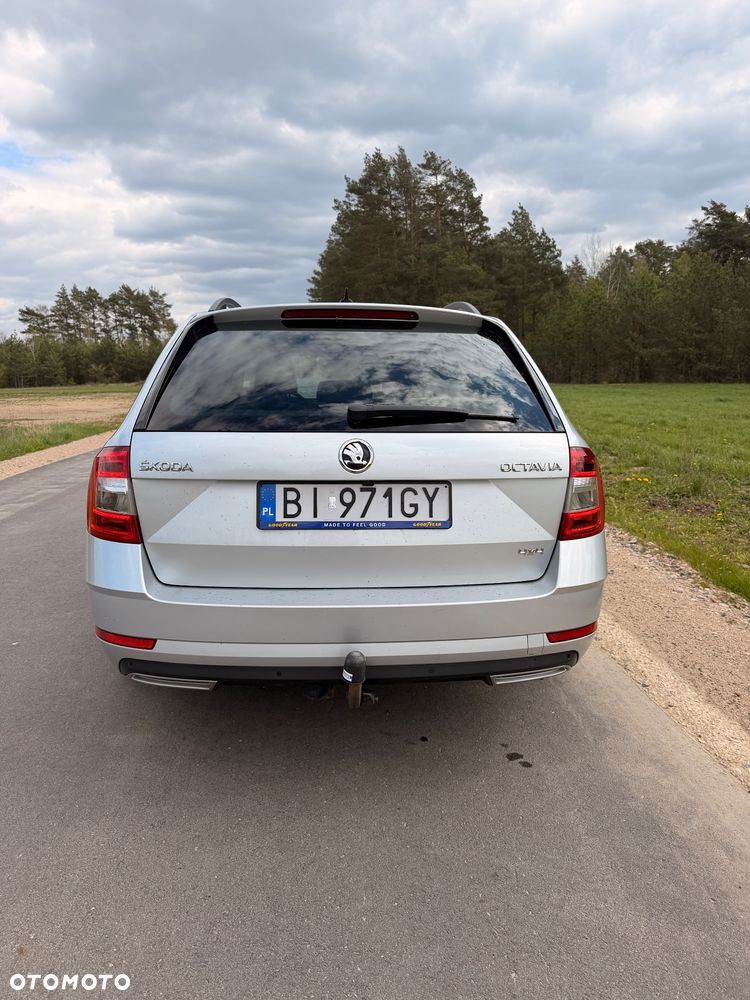 Skoda Octavia 2.0 TDI 4x4 Style DSG - 4