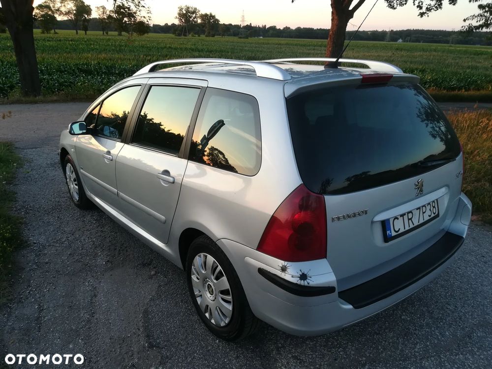 Peugeot 307 HDi 110 Premium - 7