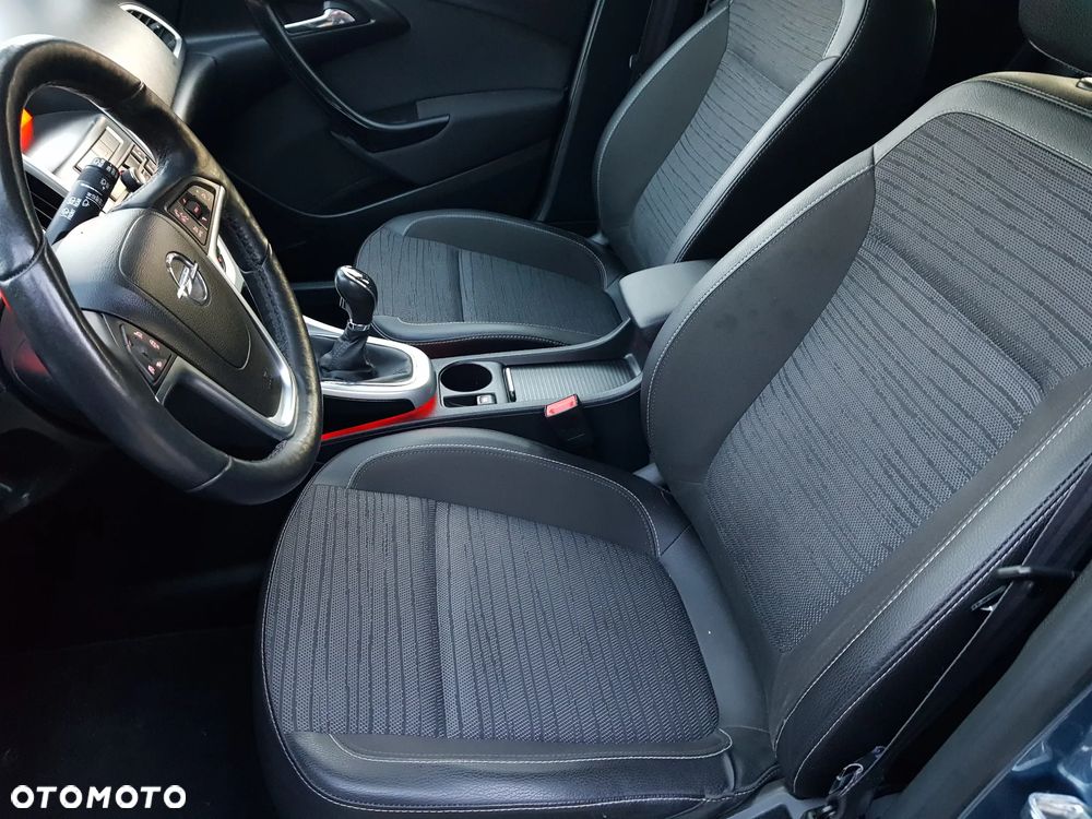 Opel Astra 1.4 Turbo Exklusiv - 20