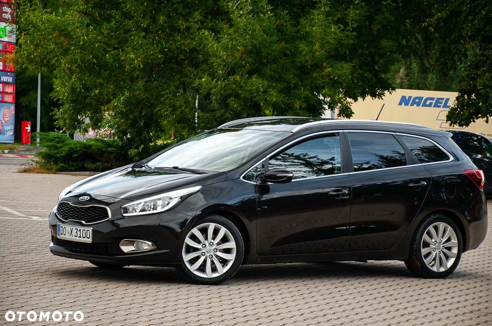 Kia Ceed 1.6 GDI ISG SW Platinum Edition - 9