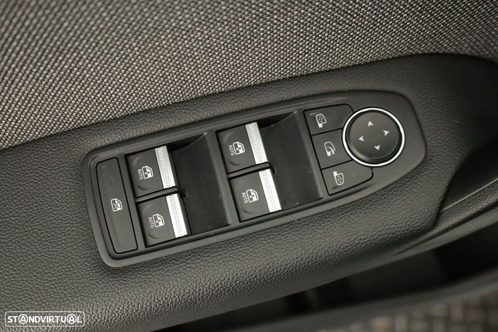 Renault Captur 1.0 TCe Techno Bi-Fuel - 22
