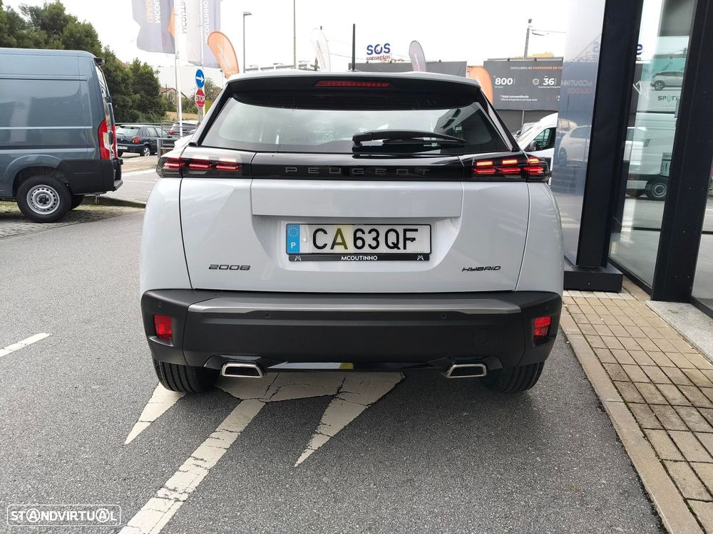 Peugeot 2008 - 4