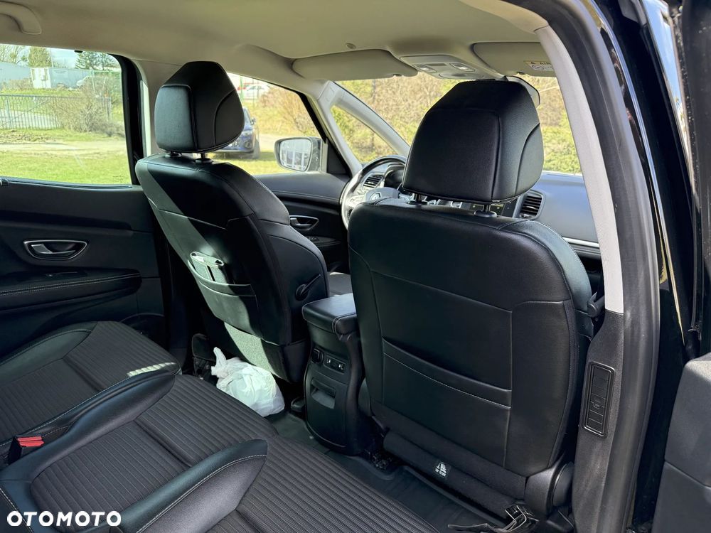 Renault Scenic - 11