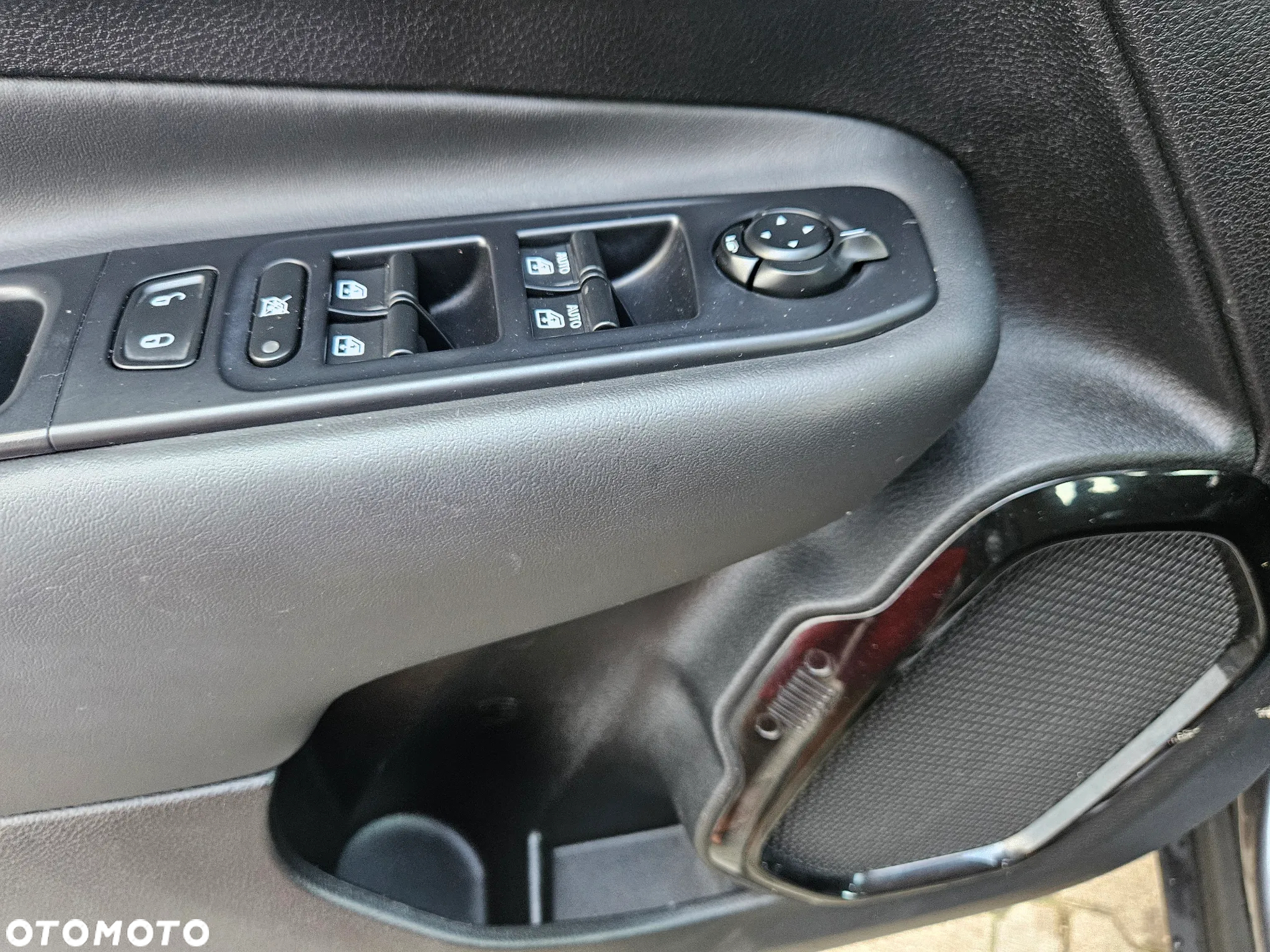 Jeep Renegade 1.4 MultiAir Limited FWD S&S - 12