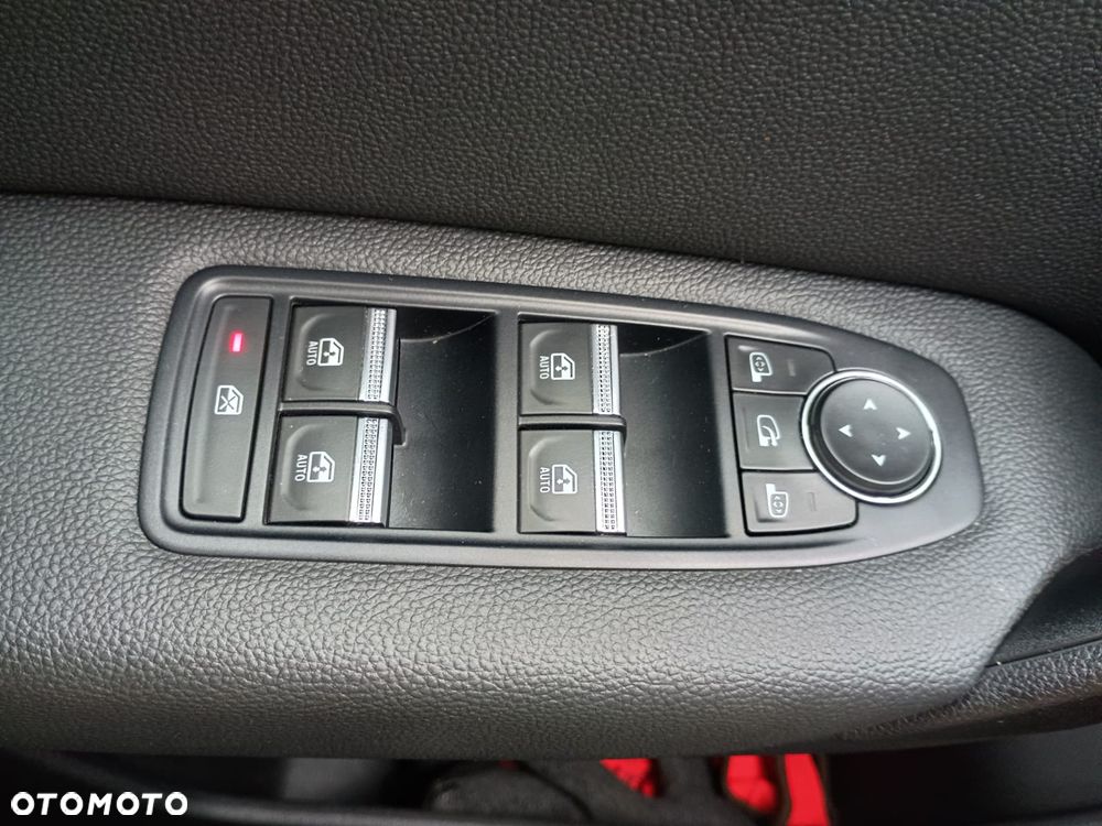 Renault Captur TCe Mild Hybrid 160 EDC TECHNO - 15