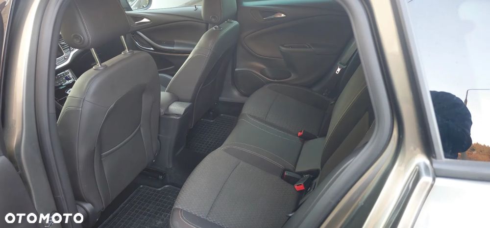 Opel Astra 1.4 T Elite - 6