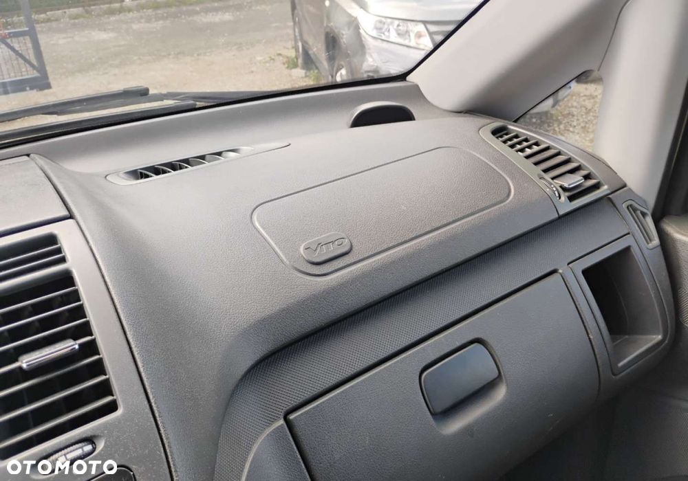 Mercedes-Benz VITO - 21