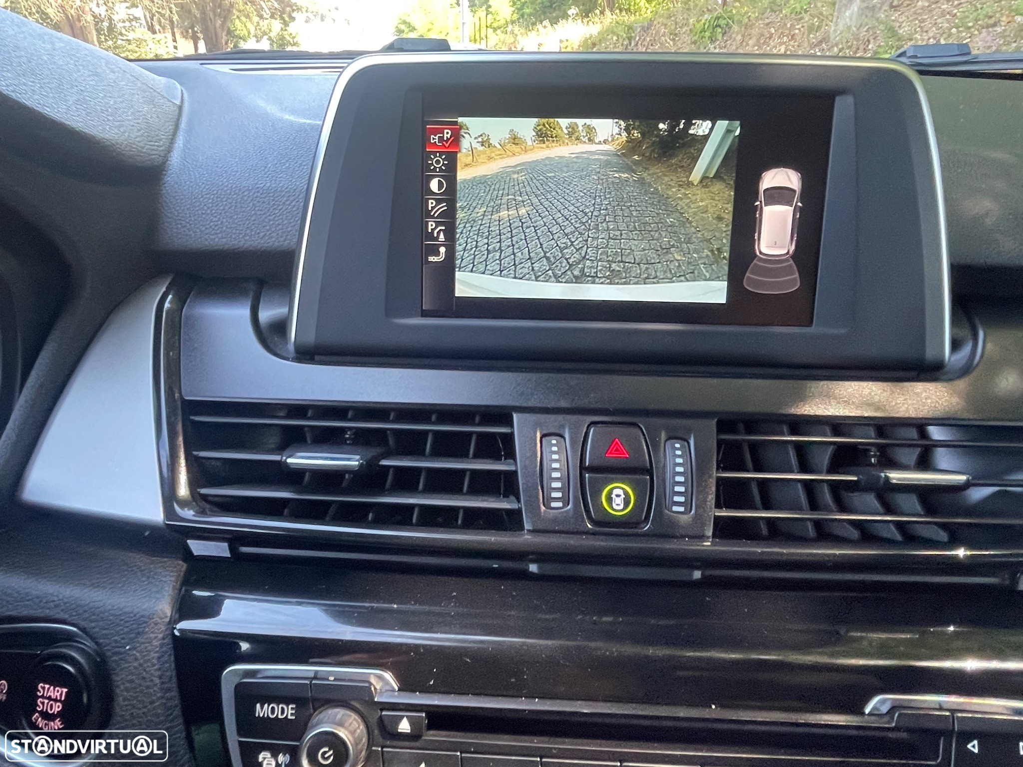 BMW 216 Active Tourer d - 26