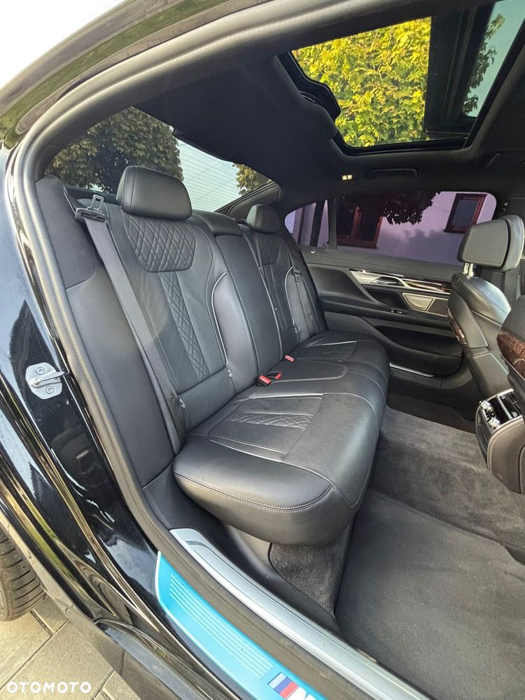 BMW Seria 7 740Li - 14