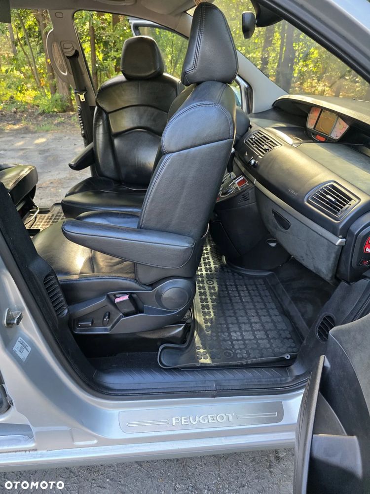 Peugeot 807 HDi 170 Bi-Turbo Automatik Platinum - 9