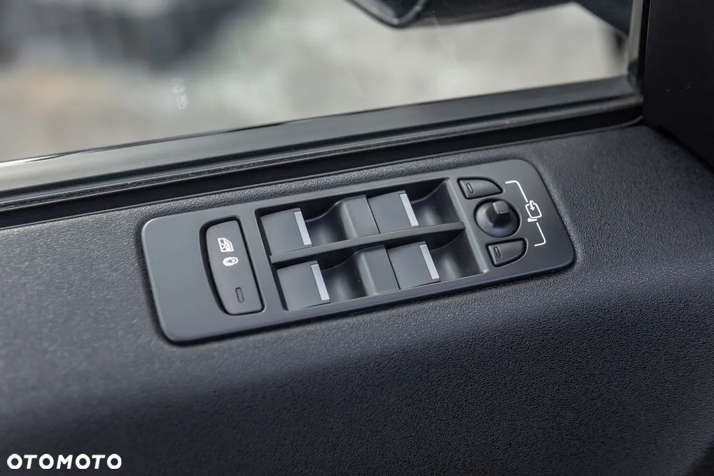 Land Rover Discovery Sport 2.0 D150 SE - 20