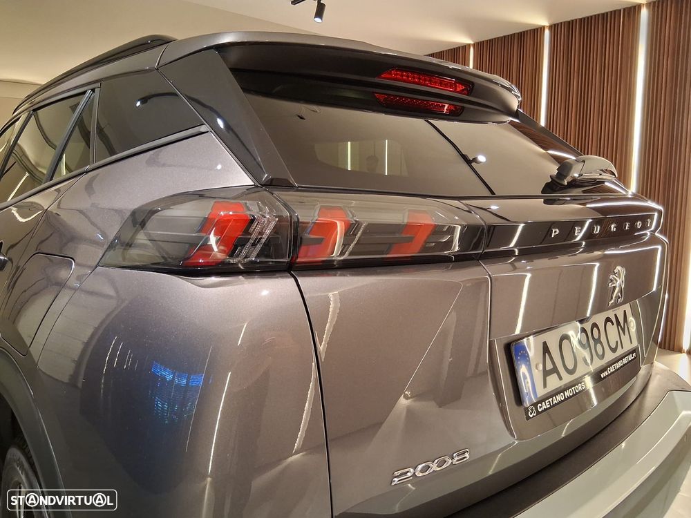 Peugeot 2008 1.5 BlueHDi Allure Pack - 4