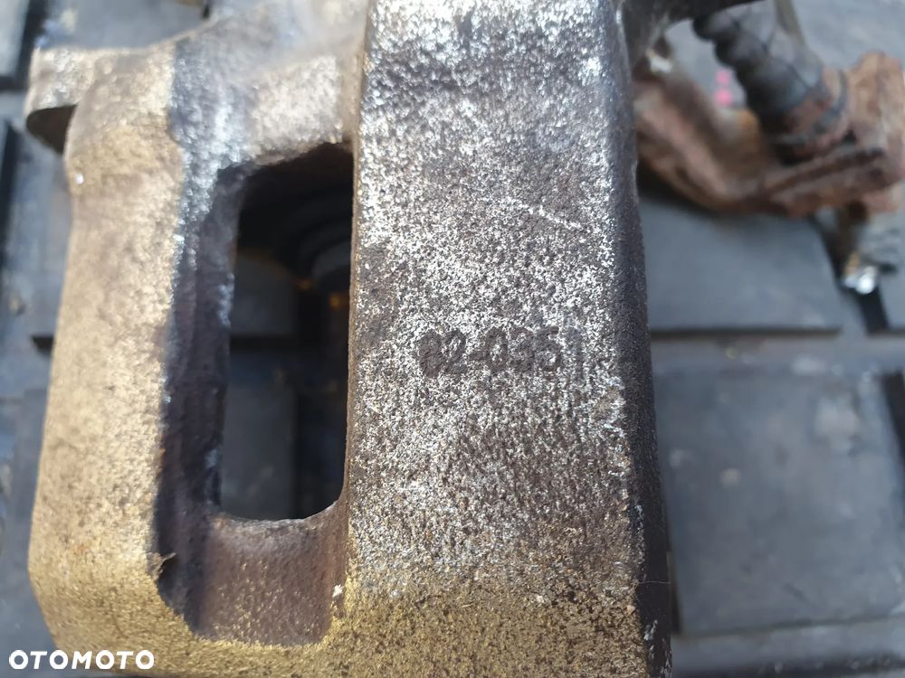 ZACISK HAMULCOWY  LEWY TYŁ HONDA CIVIC 2001-2005 - 2