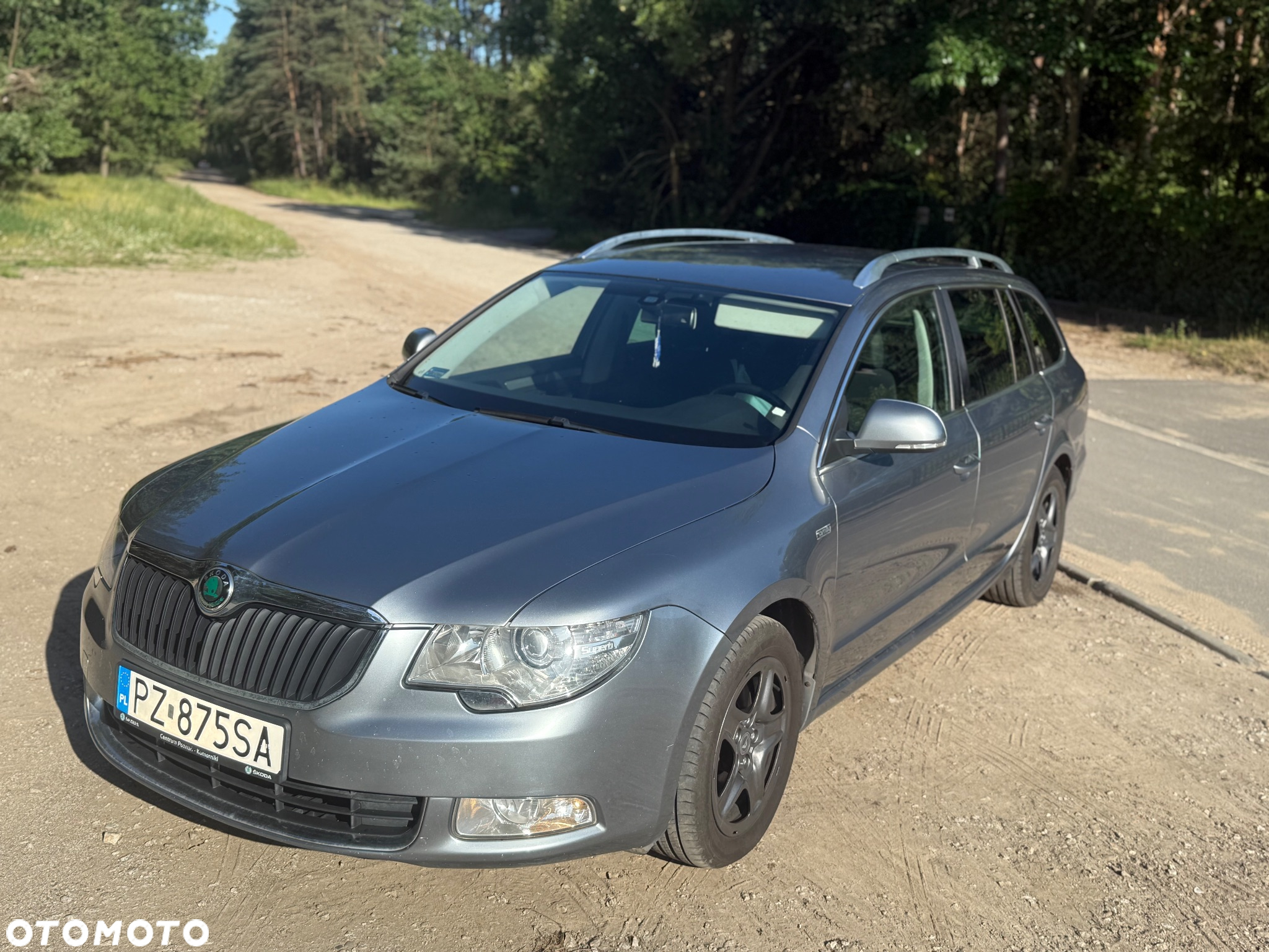 Skoda Superb 2.0 TDI Family DSG - 3
