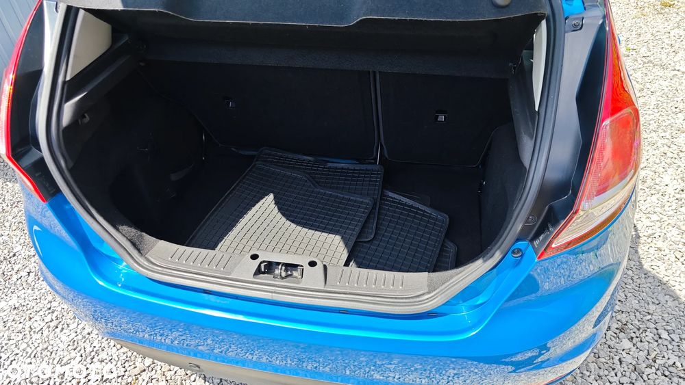 Ford Fiesta - 16