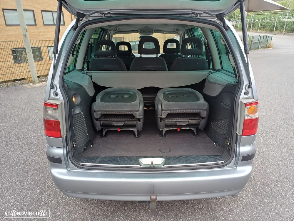 Ford Galaxy TDI Ghia - 39