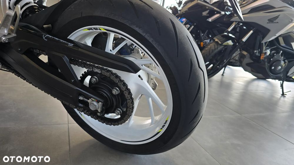 Honda CB - 18