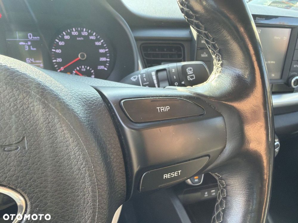 Kia Stonic - 18