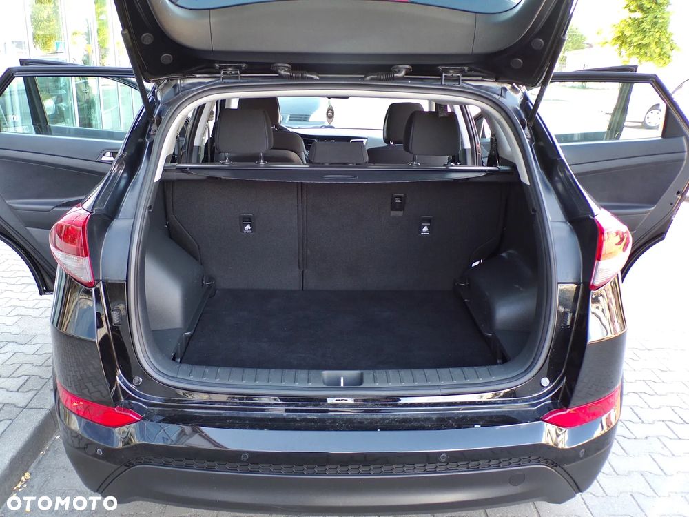 Hyundai Tucson blue 1.7 CRDi 2WD Classic - 31