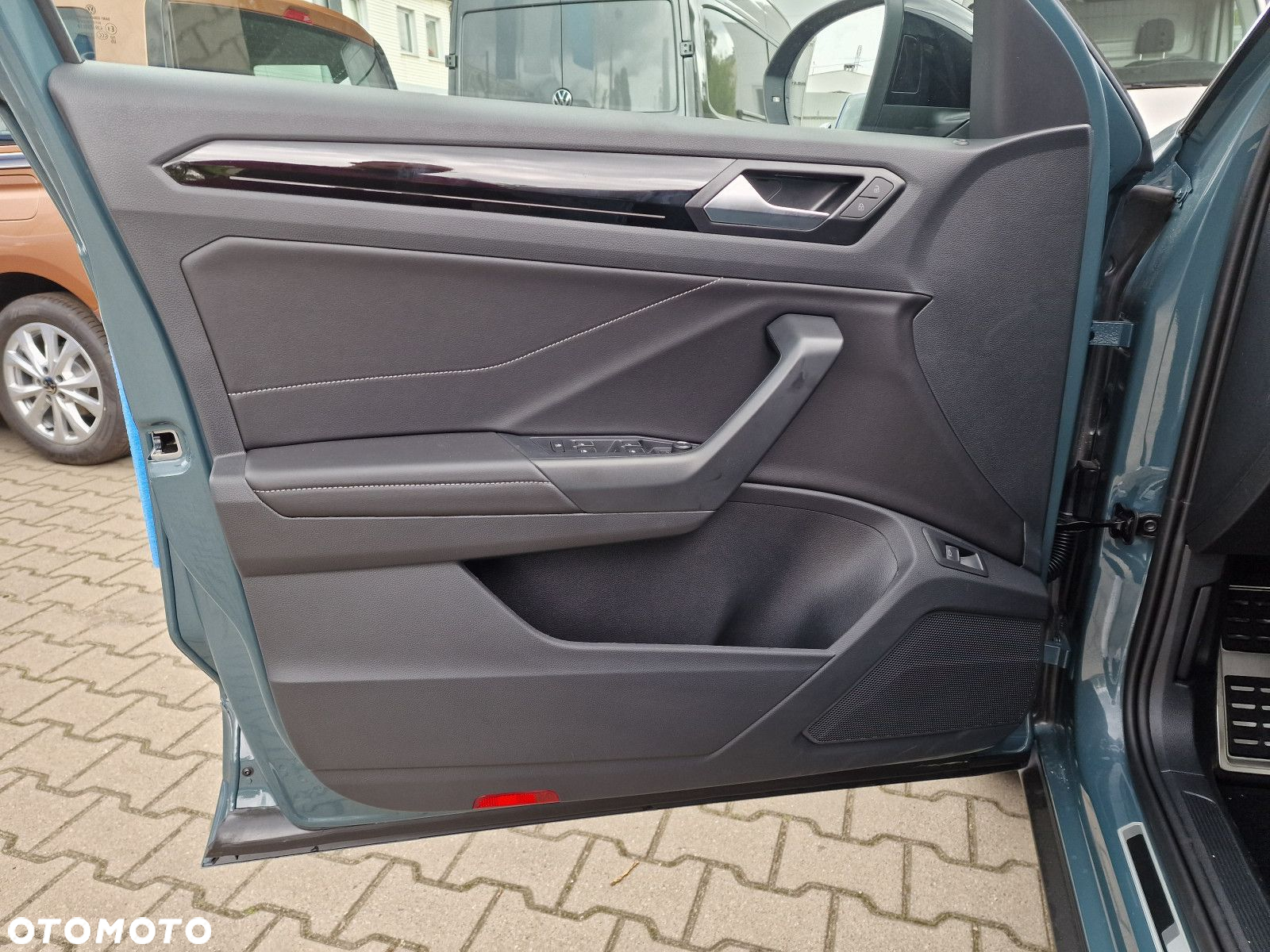 Volkswagen T-Roc 1.5 TSI R-Line DSG - 8