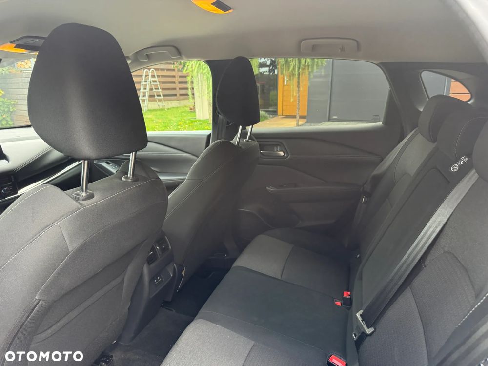 Nissan Qashqai 1.3 DIG-T mHEV N-Connecta Xtronic - 19