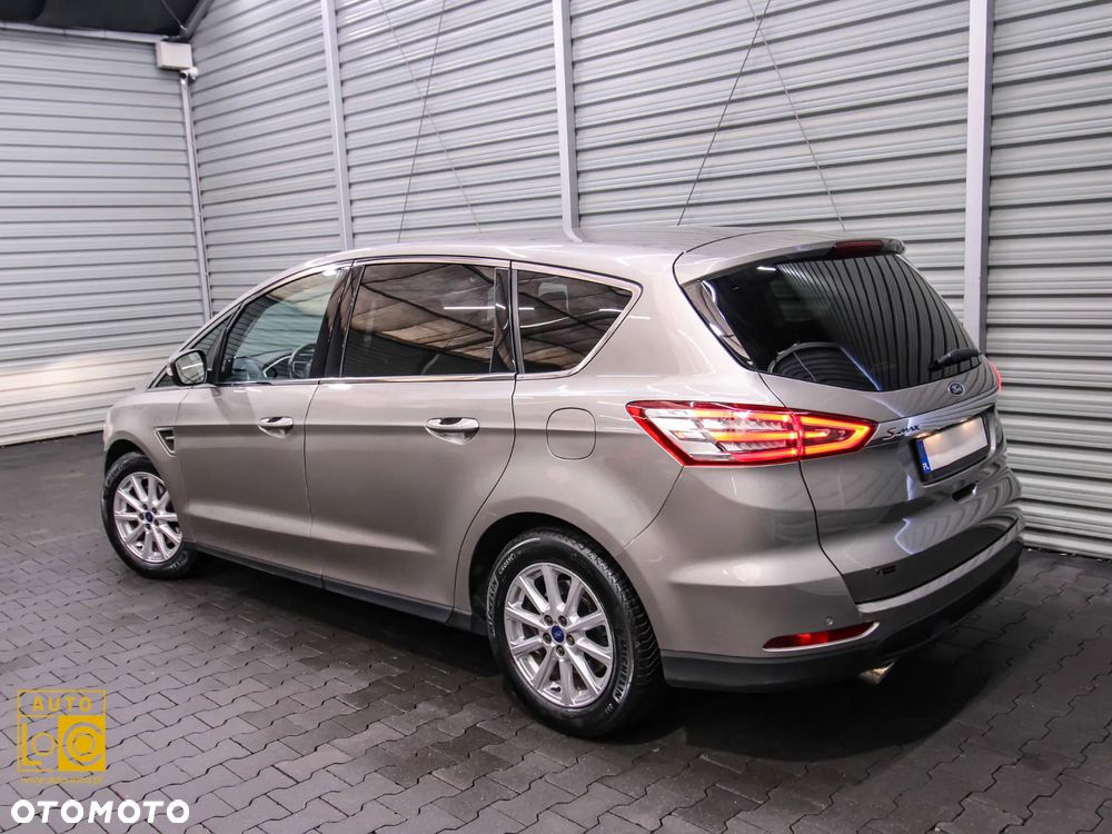 Ford S-Max 2.0 EcoBlue Titanium - 4