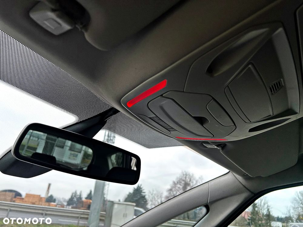 Ford S-Max 2.0 TDCi DPF Titanium - 40