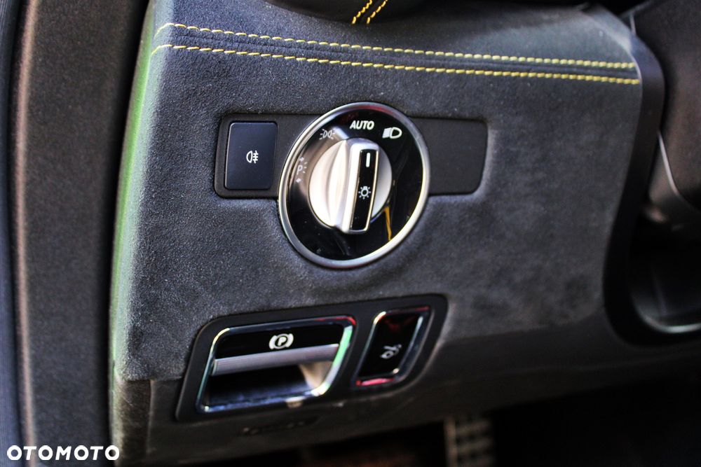 Mercedes-Benz AMG GT R - 10