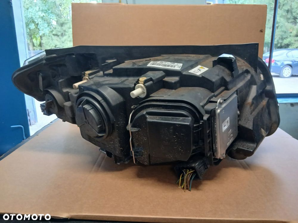 Lampa tylna lewa BMW E84 X1 bixenon skrętny - 2