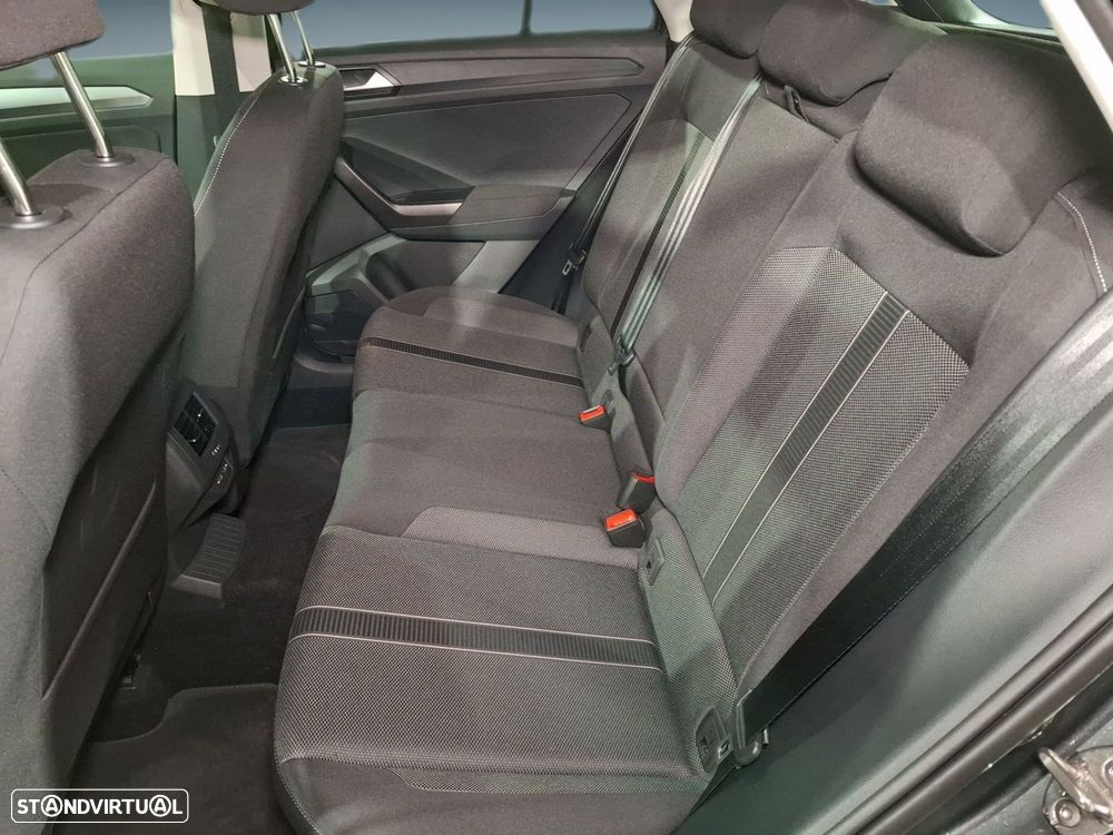 VW T-Roc 1.5 TSI Urban DSG - 14