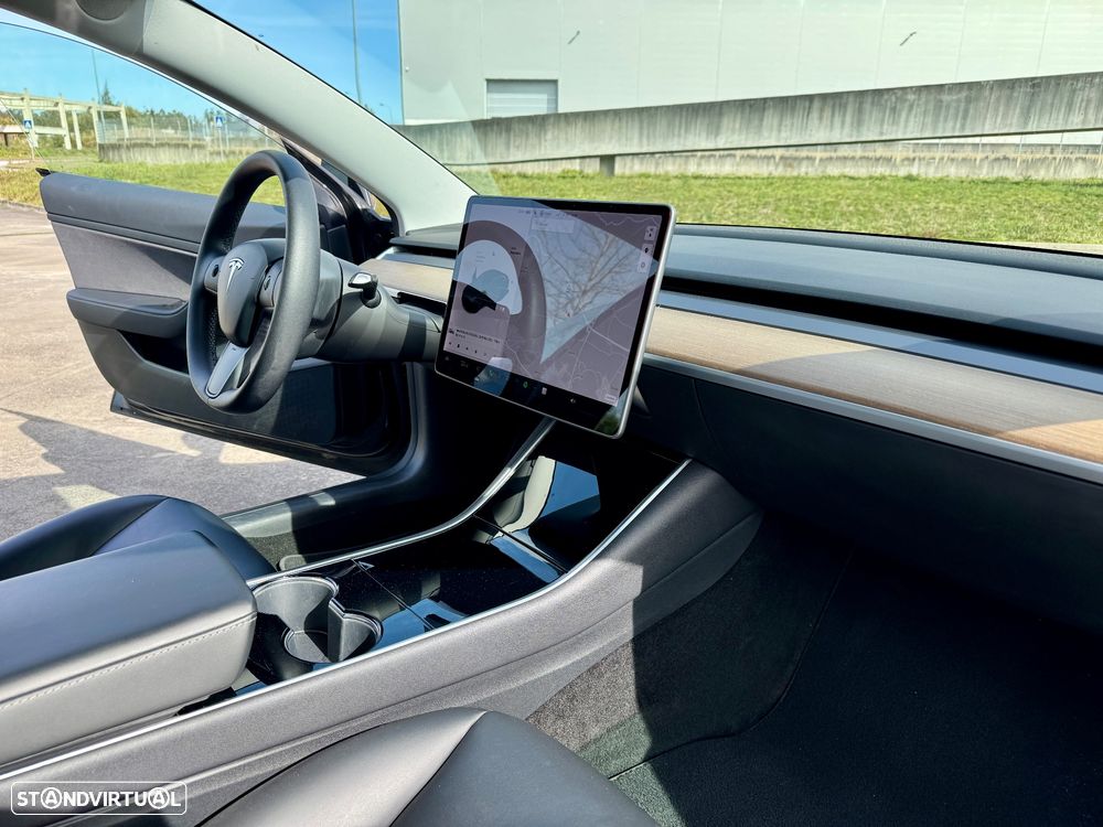 Tesla Model 3 Standard Range Plus RWD - 21
