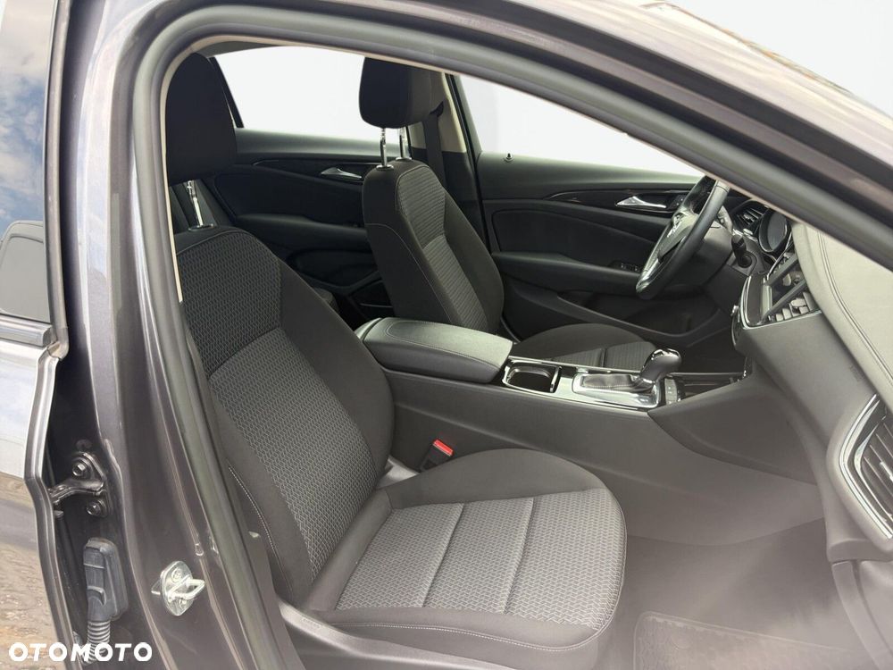 Opel Insignia - 13