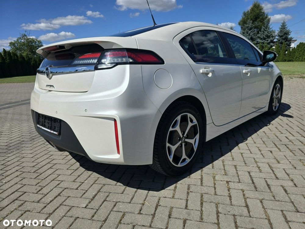 Opel Ampera - 10