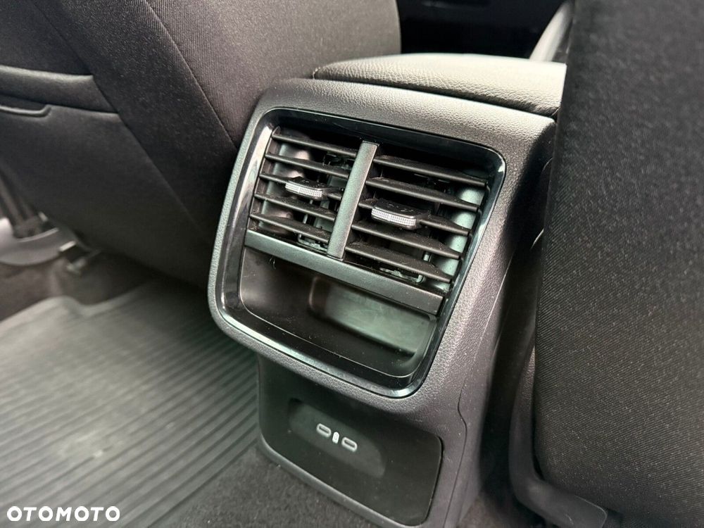 Skoda Octavia 1.5 TSI mHEV Selection DSG - 28
