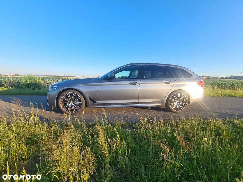 BMW Seria 5 530d Touring Sport Line - 3