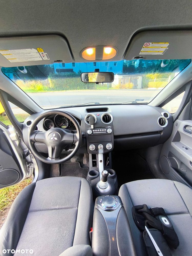Mitsubishi Colt - 6