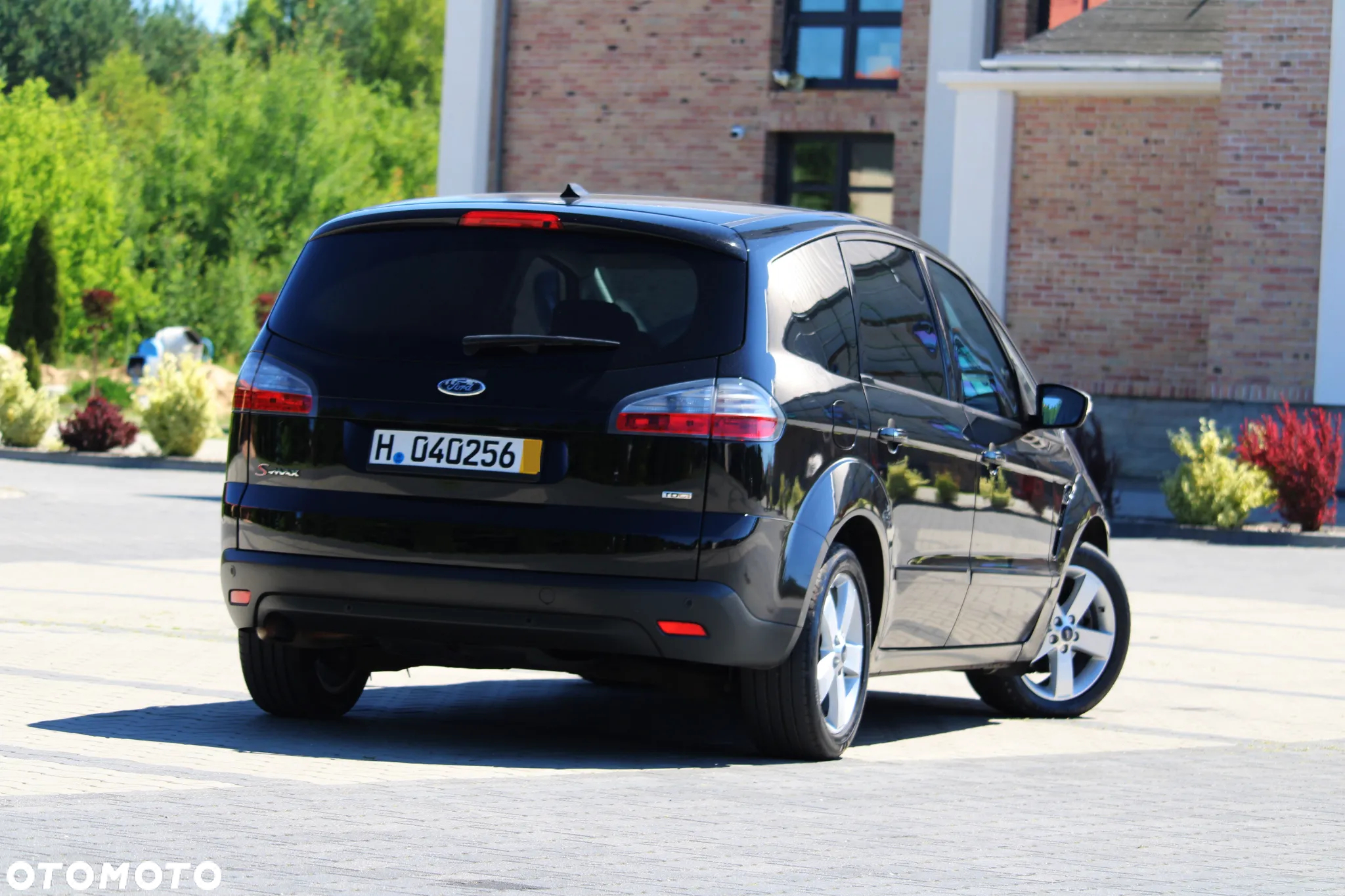 Ford S-Max - 13