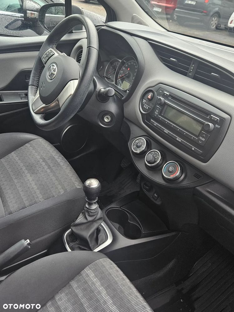 Toyota Yaris 1.33 Active - 4