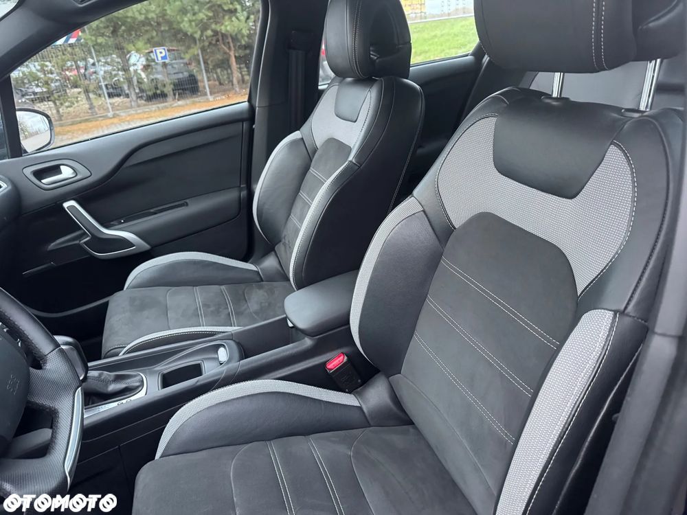 DS Automobiles DS 4 Crossback - 8
