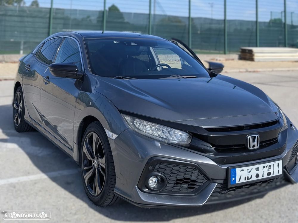 Honda Civic 1.0 i-VTEC Executive Premium CVT - 2