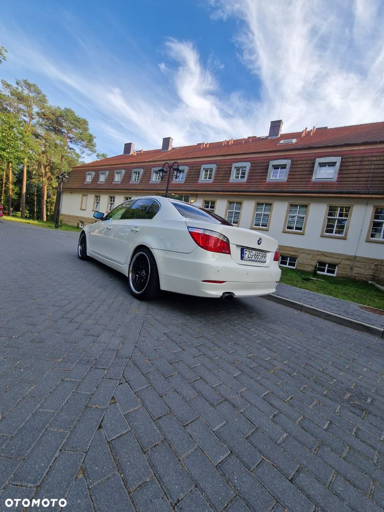 BMW Seria 5 520i Edition Exclusive - 12