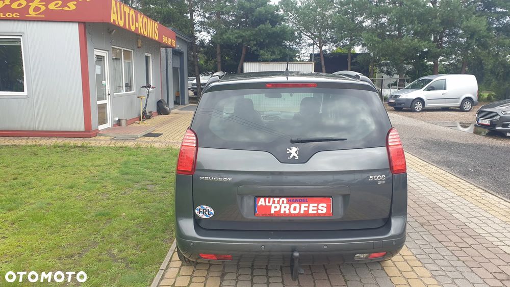 Peugeot 5008 - 5