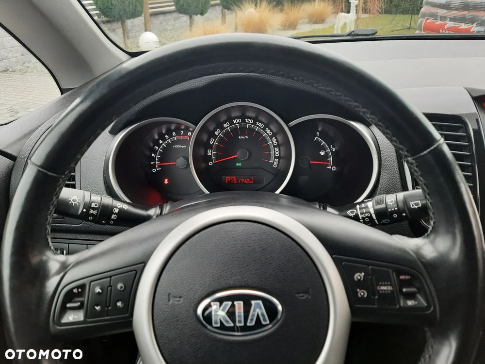 Kia Venga 1.6 CVVT Automatik Platinum Edition - 22
