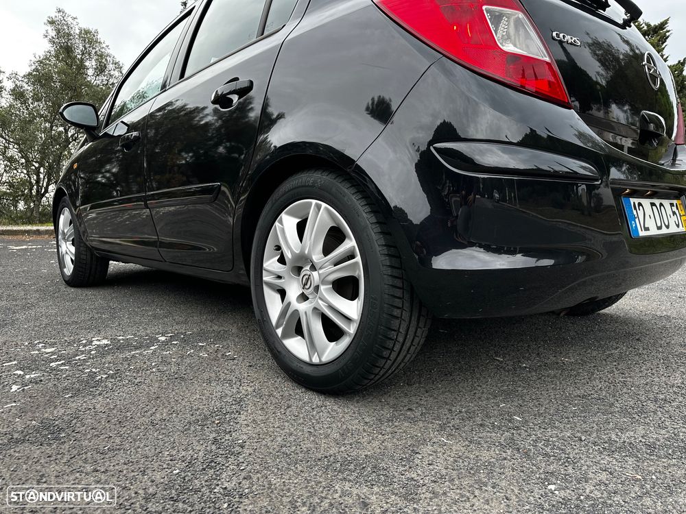 Opel Corsa 1.2 Twinport Cosmo - 7