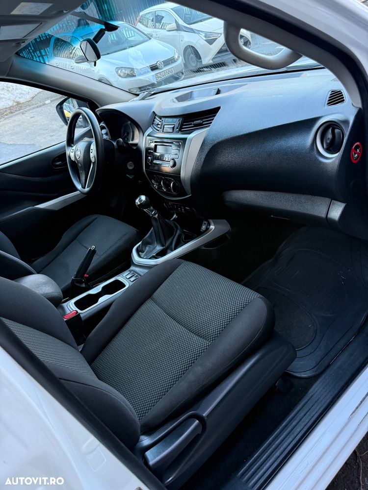Nissan Navara Double Cab Visia - 25